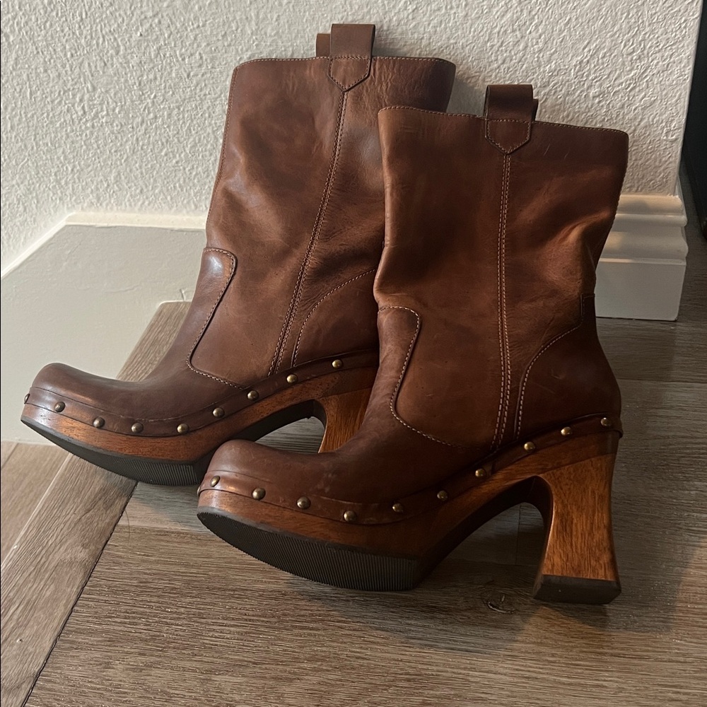 MIA Brown Heeled Boots - Picture 7 of 10